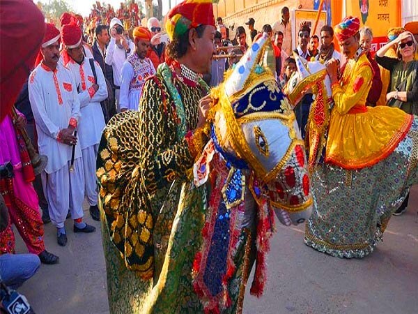 Kachhi Ghodi traditional performance